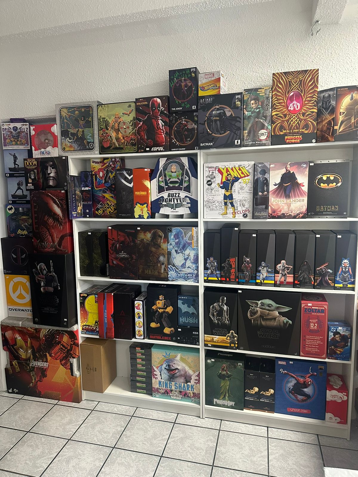 Interior showroom UV Store